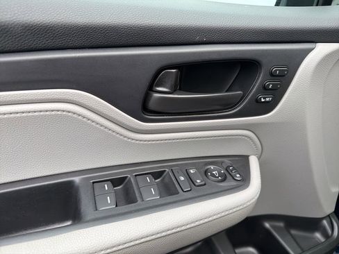 Used 2023 Honda Odyssey EX-L image 28