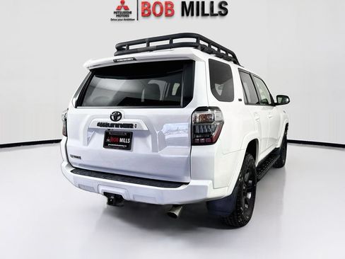 Used 2021 Toyota 4Runner SR5 Premium w/ Moonroof Package AWD/4WD image 7