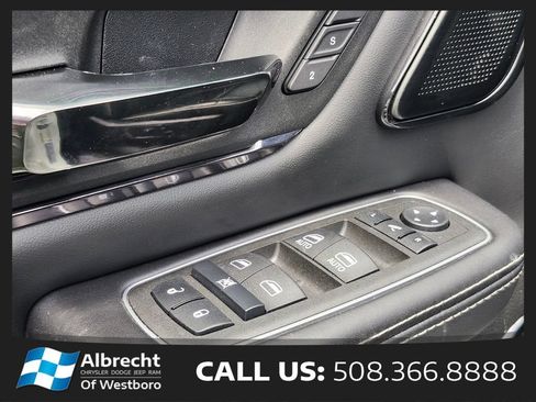 Used 2023 RAM 1500 Limited AWD/4WD image 17