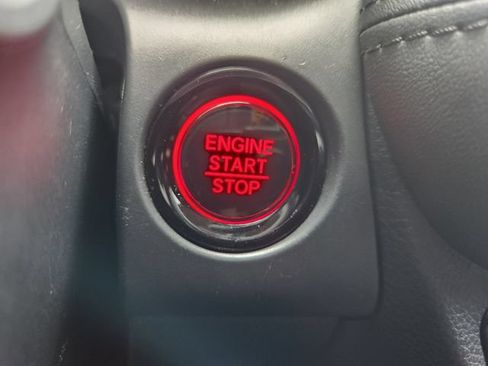 Used 2025 Honda HR-V LX image 19