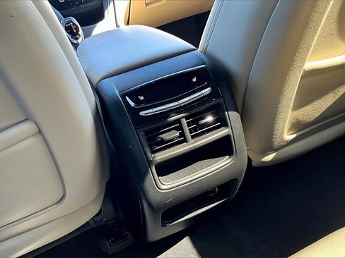 Used 2017 Cadillac XT5 Luxury w/ Driver Awareness Package image 30