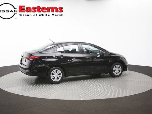 Used 2025 Nissan Versa S FWD image 41