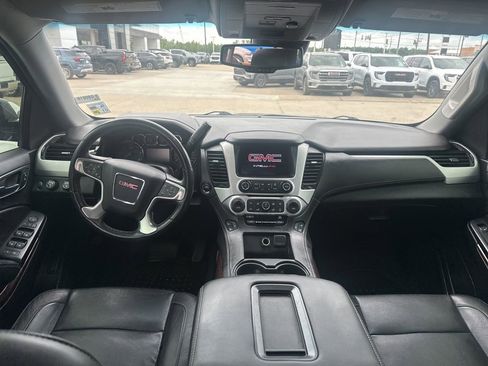 Used 2019 GMC Yukon XL SLT AWD/4WD image 9