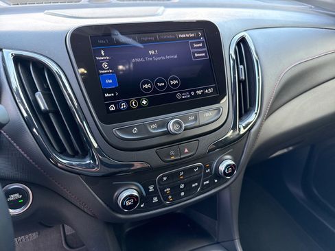 Used 2023 Chevrolet Equinox RS w/ RS Leather Package image 17