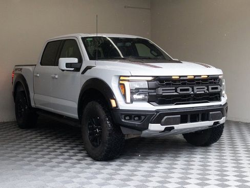 Used 2025 Ford F150 Raptor image 6