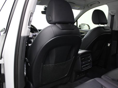 Used 2023 Audi Q7 3.0T Premium Plus AWD/4WD image 19