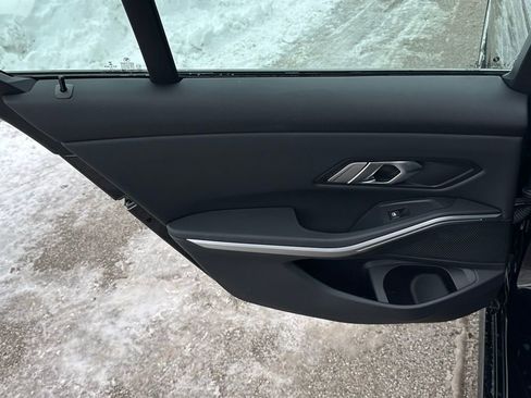 Used 2023 BMW 330i Sedan w/ Premium Package image 19