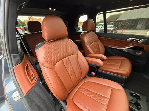 Used 2021 BMW ALPINA XB7 AWD/4WD image 26