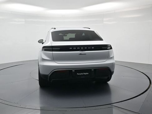 New 2026 Porsche Macan Electric RWD image 29