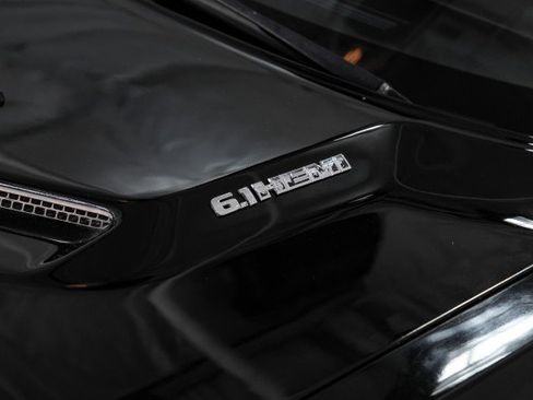 Used 2009 Dodge Challenger SRT8 w/ SRT Option Group II RWD image 40