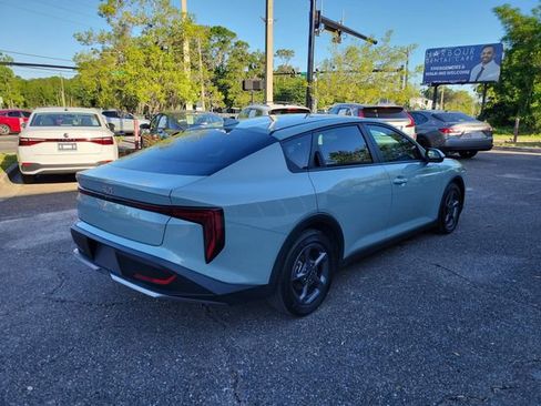 Used 2025 Kia K4 FWD image 2