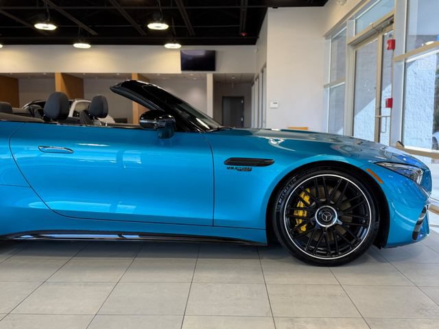 Used 2022 Mercedes-Benz SL 63 AMG 4MATIC w/ Driver Assistance Package image 17
