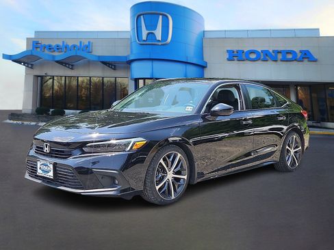 Certified 2024 Honda Civic Touring image 3