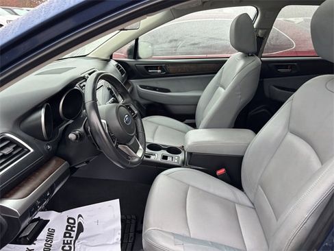 Used 2019 Subaru Outback 2.5i Limited w/ Popular Package #2 image 23