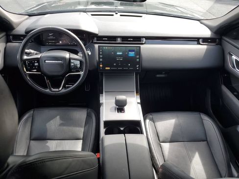 Used 2025 Land Rover Range Rover Velar Dynamic SE AWD/4WD image 15