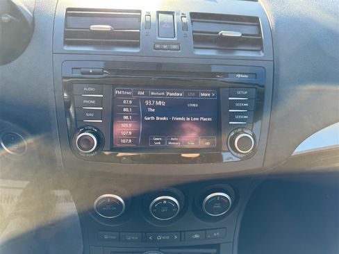 Used 2013 MAZDA MAZDA3 i Grand Touring image 16
