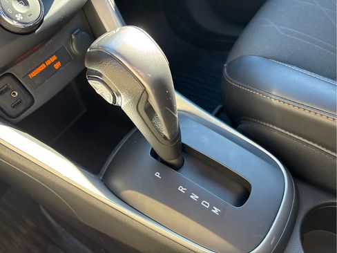 Used 2021 Chevrolet Trax LT w/ Driver Confidence Package image 21