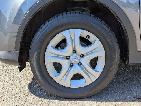 Used 2014 Toyota RAV4 LE AWD/4WD image 9