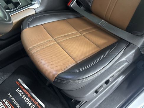 Used 2025 Chevrolet Silverado 2500 High Country w/ High Country Premium Package image 13