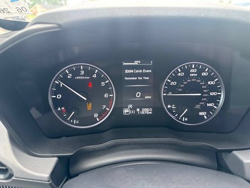 Used 2024 Subaru Crosstrek 2.0i Premium AWD/4WD image 15