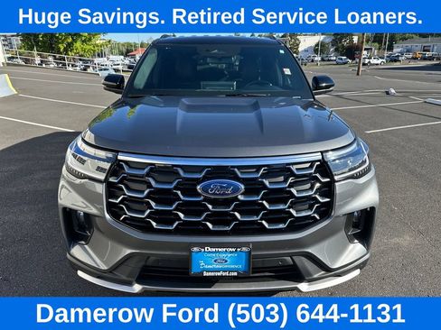 Used 2026 Ford Explorer Platinum w/ LUX Leather Package AWD/4WD image 10