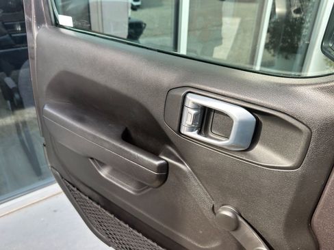 Used 2022 Jeep Wrangler Unlimited Sport image 18