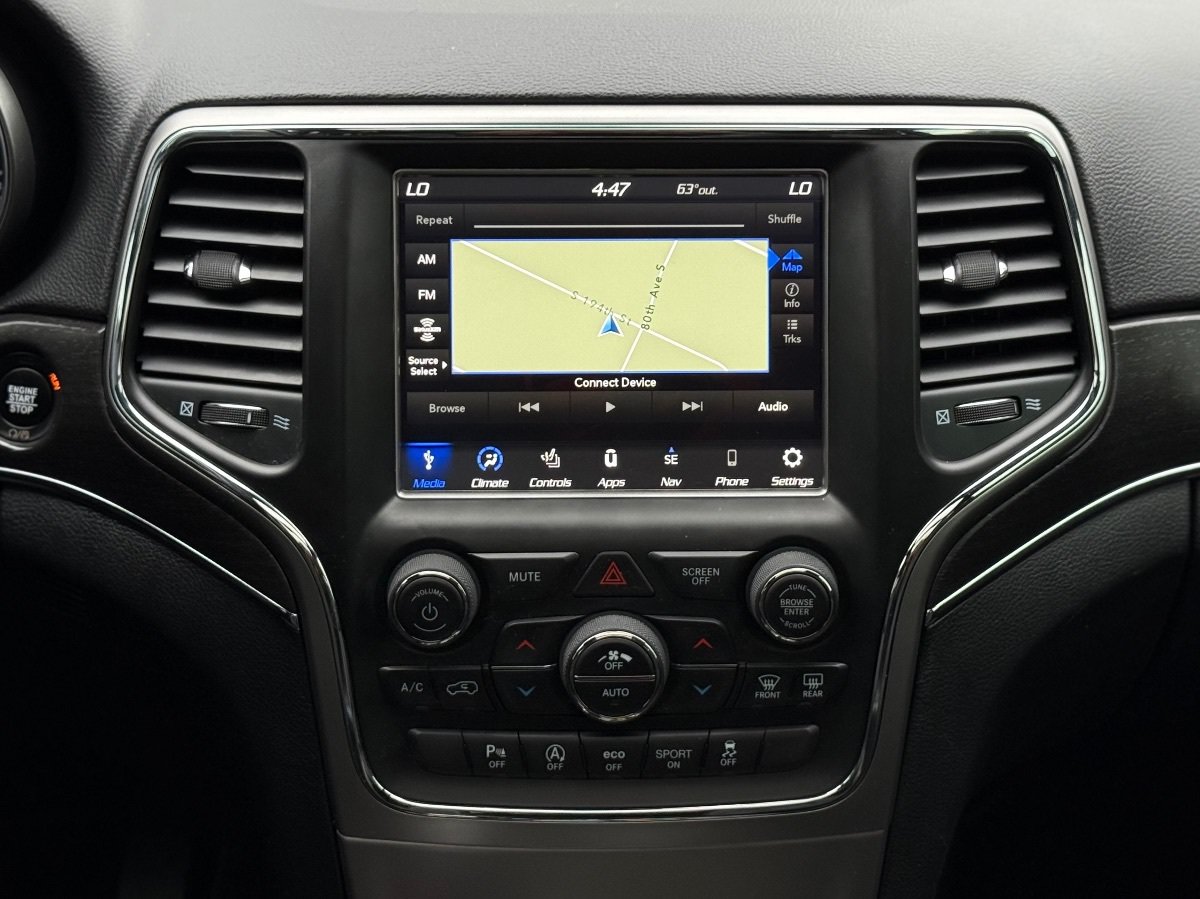 Used 2018 Jeep Grand Cherokee Limited w/ Luxury Group II AWD/4WD image 25