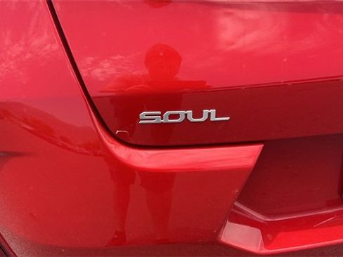 Certified 2025 Kia Soul GT-Line w/ GT-Line Technology Package image 15