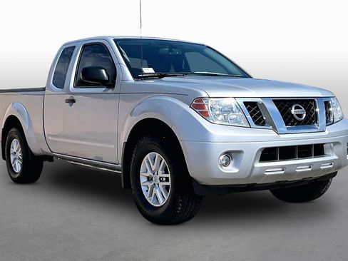 Used 2018 Nissan Frontier SV w/ Value Truck Package AWD/4WD image 10