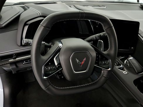 Used 2024 Chevrolet Corvette Stingray Preferred Cpe w/ Z51 Performance Package RWD image 18
