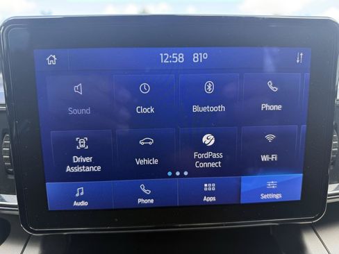 Used 2022 Ford Explorer XLT w/ Equipment Group 202A AWD/4WD image 17