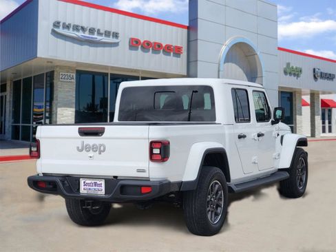 Used 2021 Jeep Gladiator Overland w/ Popular Equipment Package image 5