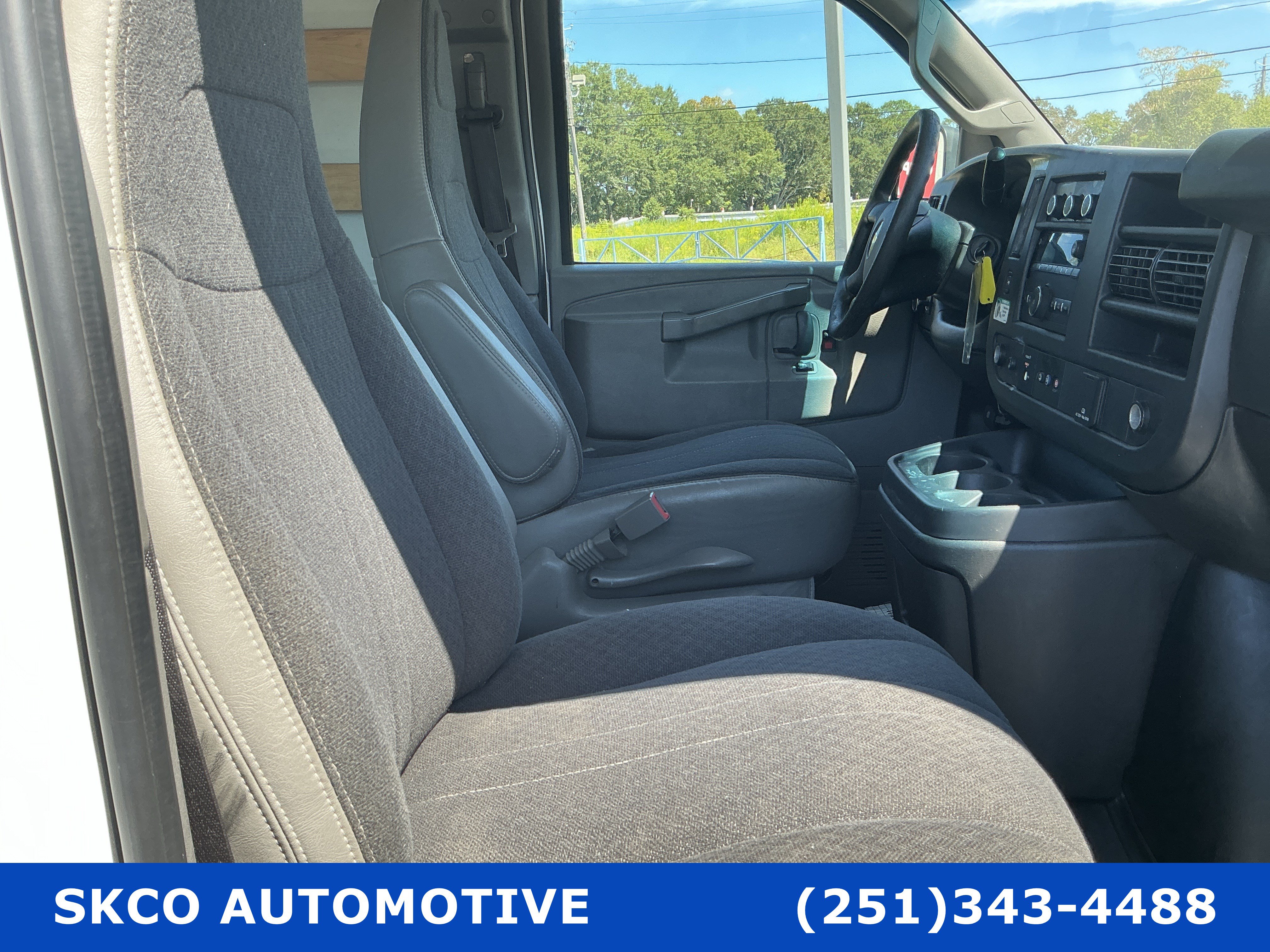 Used 2019 Chevrolet Express 2500 w/ Driver Convenience Package RWD image 13