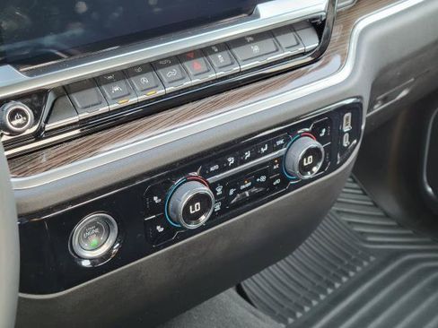Used 2024 Chevrolet Silverado 1500 LT AWD/4WD image 19