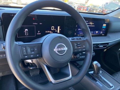 New 2026 Nissan Kicks SV w/ SV Premium Package image 12