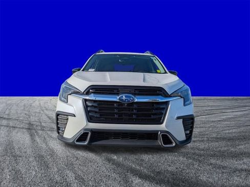 Used 2024 Subaru Ascent Touring image 9
