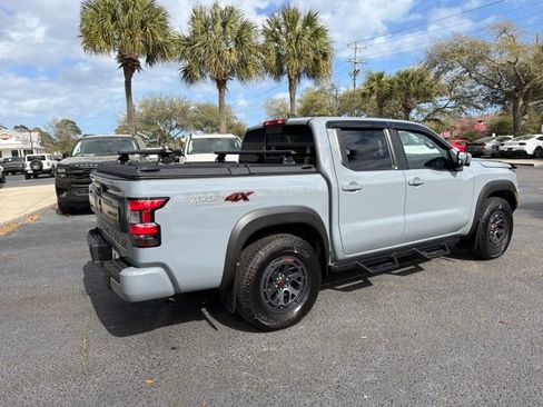 Used 2025 Nissan Frontier PRO-4X w/ Pro Premium Package image 8