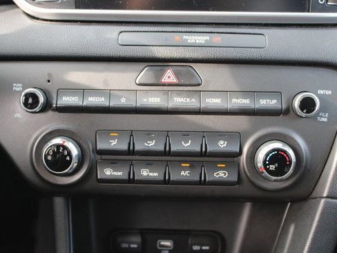 Used 2020 Kia Sportage LX image 20