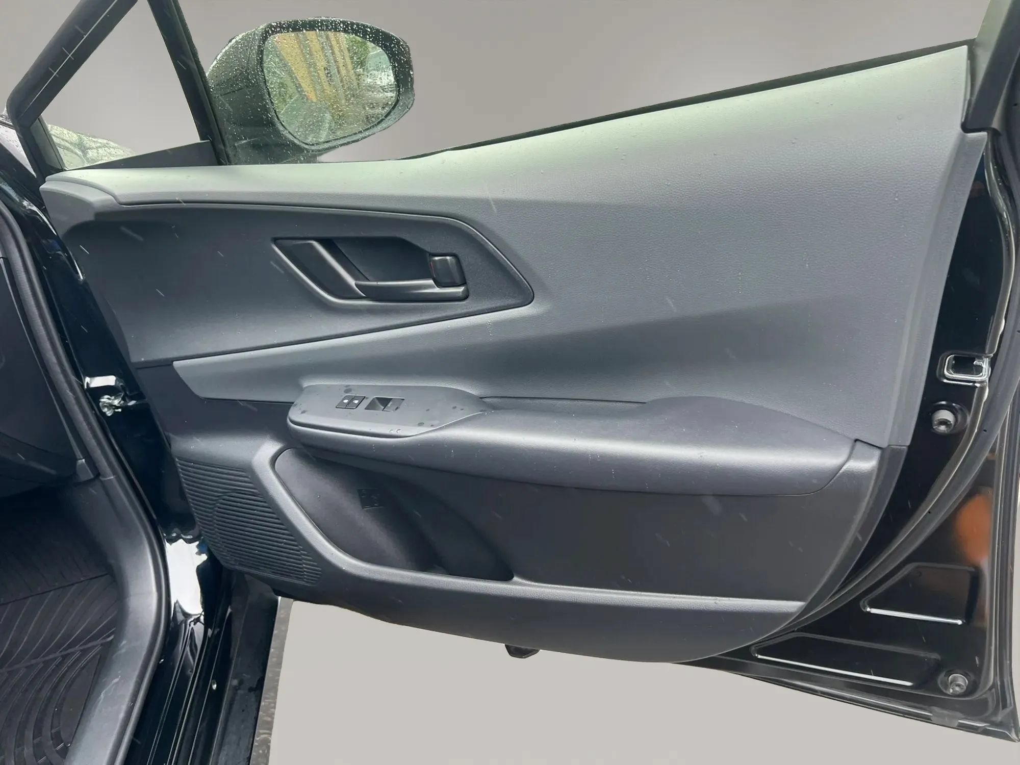 Used 2026 Toyota Prius LE FWD image 26