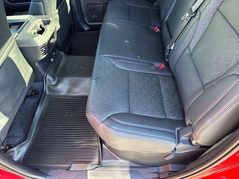 Used 2025 Toyota Tundra Limited AWD/4WD image 26