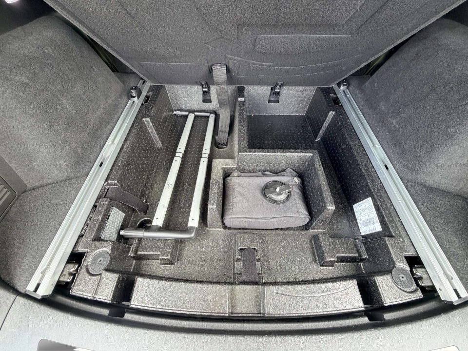Used 2017 Cadillac XT5 Premium Luxury FWD image 6