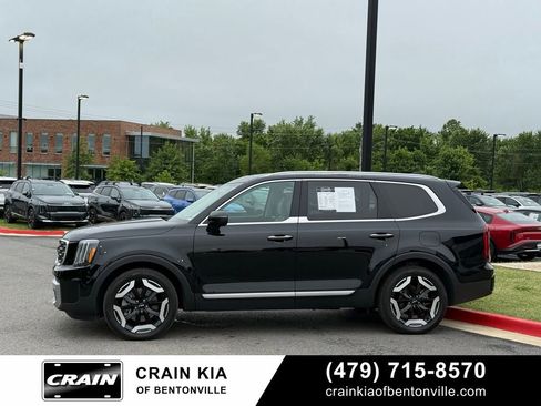 Certified 2024 Kia Telluride S w/ S Sunroof Package AWD/4WD image 4