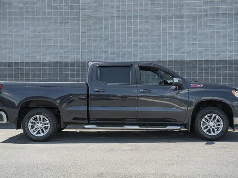 Used 2023 Chevrolet Silverado 1500 LT w/ Z71 Off-Road Package AWD/4WD image 4