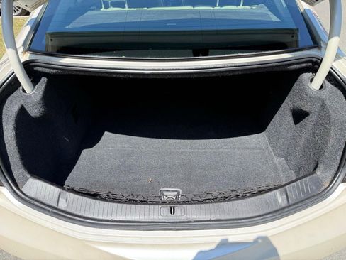 Used 2013 Cadillac XTS Premium FWD image 12