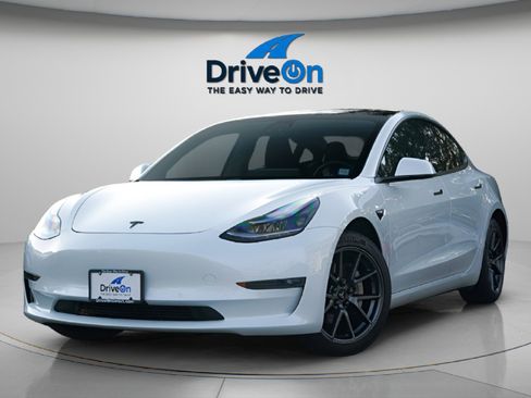 Used 2021 Tesla Model 3 Standard Range Plus image 17