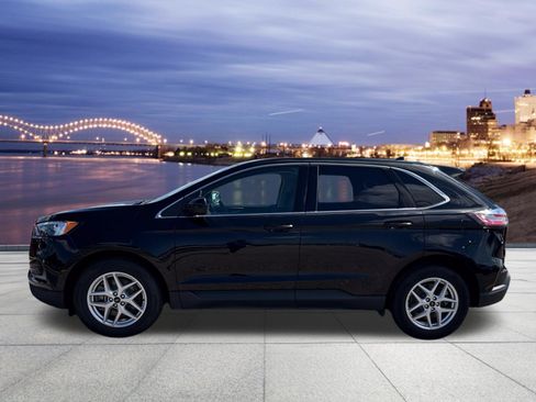 Used 2024 Ford Edge SEL AWD/4WD image 2
