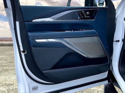 Certified 2025 Cadillac Escalade IQ Luxury 2 w/ LPO, Premium Carpet Package AWD/4WD image 20