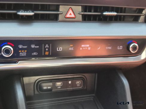 Certified 2024 Kia Sportage SX FWD image 25