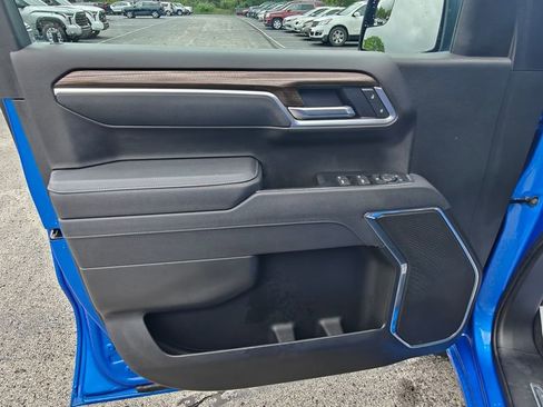 Used 2025 Chevrolet Silverado 1500 LT AWD/4WD image 13
