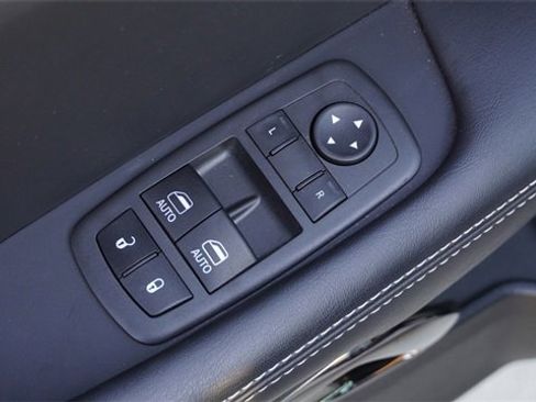 Used 2022 Dodge Challenger SRT Hellcat image 16